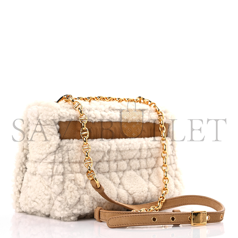 DIOR SHEARLING CANNAGE MEDIUM CARO BAG NATURAL M9242UMMG-M925 (25*12*7cm) 